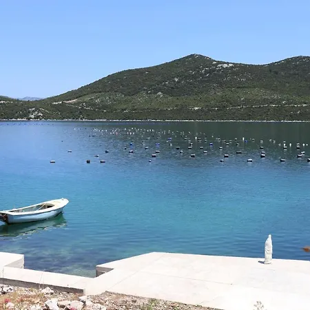 Kabli 10225a דירה Brijesta